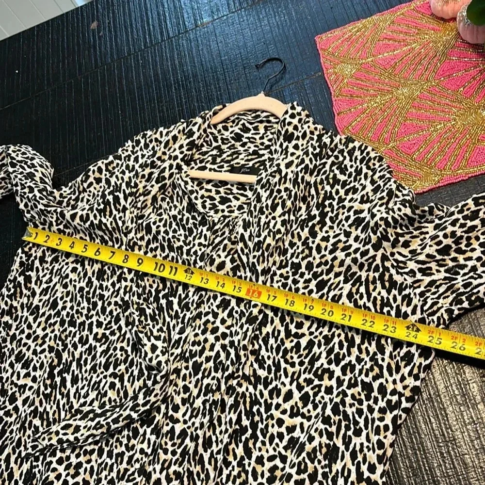 J. Crew 100% Silk Leopard Print Silk Button Down Shirt Tie Front Blouse size 2X
